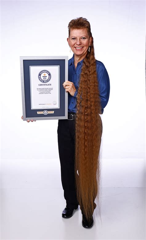 US woman sets record for world’s longest female mullet